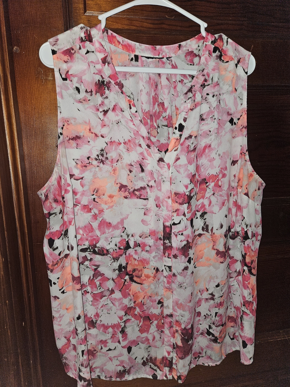 Floral Pink Sleeveless V-Neck Women's Top